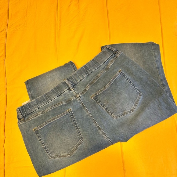 Denim & Co. Jeans - Picture 4 of 4